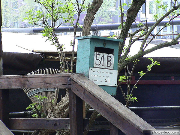 Mail barge photo
