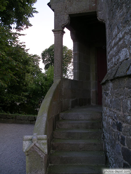 Staircase menant chamber feed front north east photo