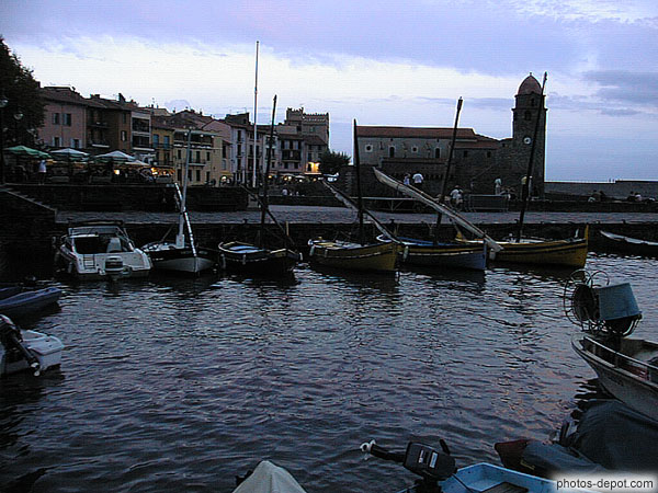 Harbour night photo