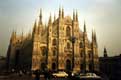 Cathdrale de Milan situe  piazza del Duomo, 1 des plus hautes du monde avec 1 fleche   108 m, dcore de 2000 statues ses 136 fleches lui ont valu le surnom de hrisson de marbre