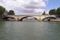 Pont Louis Philippe, de 1857, donne sur l'�glise St Gervais St Protais au + vieil orgue de France